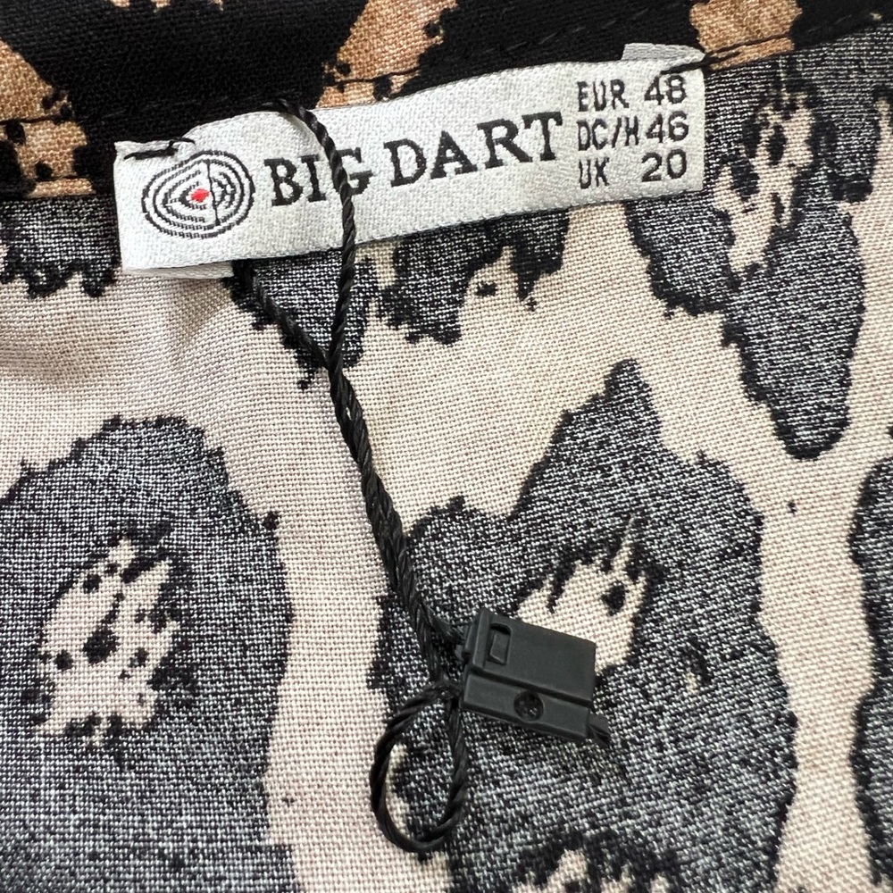 Big Dart Leopard Print Button Down Top - image 5